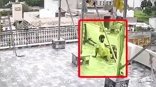 Man Jumps From The 4th Floor In India , Dies {New Angle}