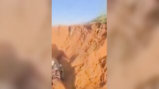 RSF Soldiers Execute Civilians And Documenting Their War Crime