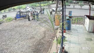 Three Female Farm Worker Seriously Injured In Traffic Accident