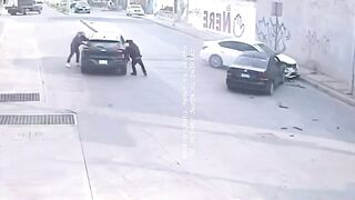 Mexico: Armed Attack in Valle De Santiago Leaves Two Dead