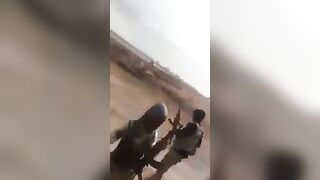 Houthi Rebels Execute Captured  Yemeni Soldiers