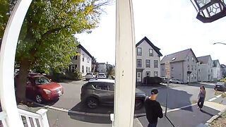 USA: Man Attacks Random Woman With A Hammer, Arrested