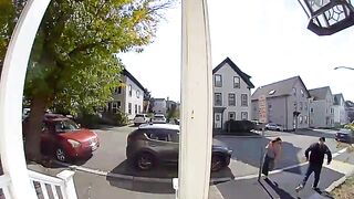 USA: Man Attacks Random Woman With A Hammer, Arrested