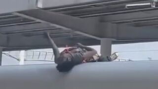Man Electrocuted on Top of Train at Railway Station in China