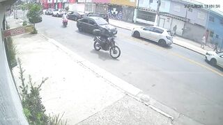 Criminal Trying To Rob A Driver Shot And Killed By Off Duty Cop In Brazil