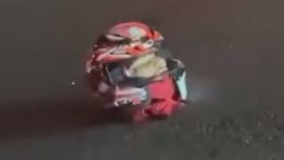 USA: Biker Left His Head In Helmet After Crashing Into A Guardrail In New York