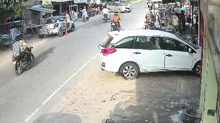 India: AAP Sarpanch Shot Dead at Bus Stand, 3 Days Later Cops Release CCTV