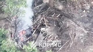 Katsap pissing on burning cannoon, dropping soil without result