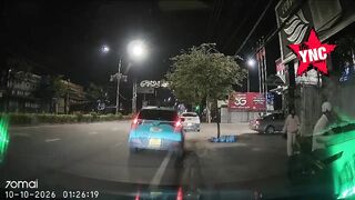 Dude Confronts GF, Second Later Bus Kills Him In Front Of Her