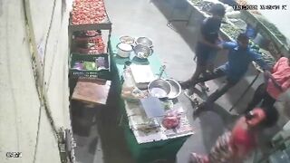 Man Dies of Heart Attack While Buying Vegetables