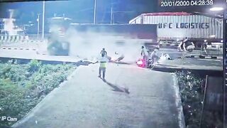 3 Killed as Truck Crashes Into Group of Motorcyclists
