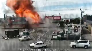 Russian drone destroys Ukrainian ammo depot.