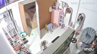 Woman Talks On Phone, Then Calmly Hangs Herself