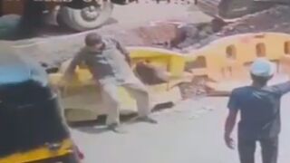 Man Falls Into Drainage Pit, Dies