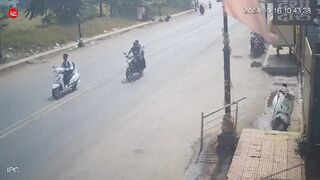 Yavatmal Genius Turns Teacher's Scooter Into Highway Drag Toy