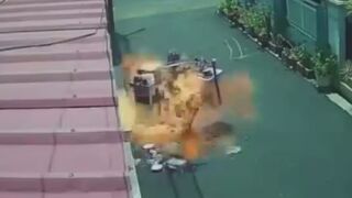 Meatball Cart Explodes, Vendor Suffers Burns to Face and Hands