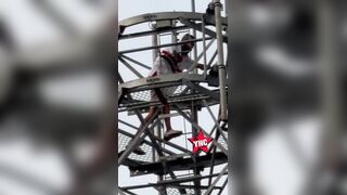 Man Climbs On A Tower And Jumps To His Death In Brazil (More Angles)