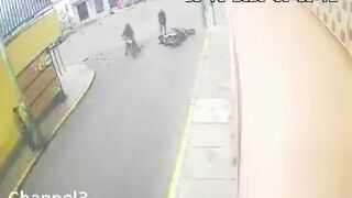Sicarios Chase Man On Motorcycle And Execute Him In Cold Blood In Peru