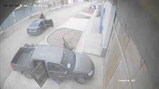 Peru: Attempted kidnapping  leaves one criminal seriously injured and six arrested (2