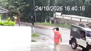 Rain-Slicked Moron in Renault Duster Turns Wrong Lane Into Death Lane