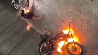 India Well of Death: Biker's Flaming Stunt Turns Into Instant BBQ