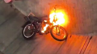 India Well of Death: Biker's Flaming Stunt Turns Into Instant BBQ