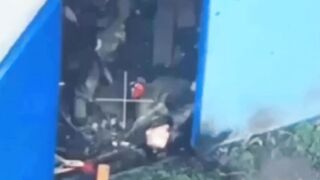 Headshot to a katsap shot in a garage