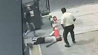Taxi Driver Collapsed, Dies While Waiting to Charge His Car