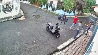 He Brought The Knife To The Stick Fight, Bad Idea