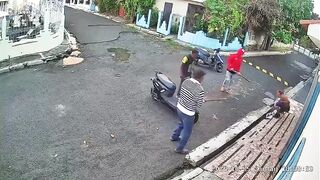 He Brought The Knife To The Stick Fight, Bad Idea