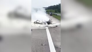 Motorcyclist Burned Alive After Collision With A Truck In Malaysia