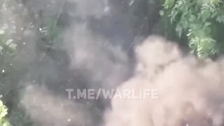 Suicide improvisation: katsap shoot in a grenade on his armor, and succeeed
