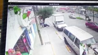 Police Officer Shot And Killed In Front Of His Wife In Mexico