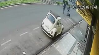 Off Duty Cop Shoots, Kills Thief Who Tried To Rob Him