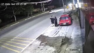 Angry Dude Kicks New BF Of His EX In The Head