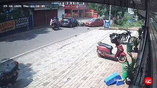 Kerala Genius Masters the Art of Blind Overtaking