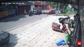 Kerala Genius Masters the Art of Blind Overtaking