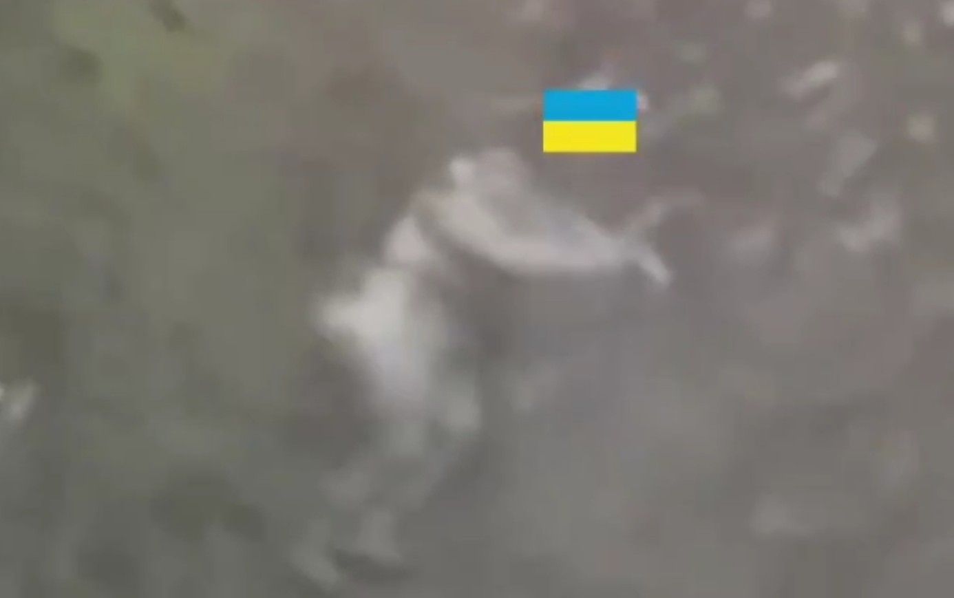 Ukrainian commits suicide after the death of his friends.