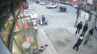 Dude Attacked, Beaten Unconscious By Opps In China
