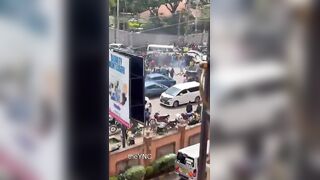 Thieves Burned Alive By Mob On A Busy Road In Kenya