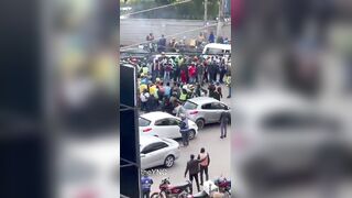 Thieves Burned Alive By Mob On A Busy Road In Kenya