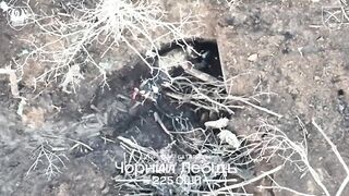 A Russian soldier is crawling without his legs