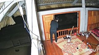 Cant Even Close Own Windows Without An Incident
