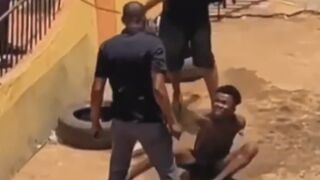 Phone Thief Flogged By Angry Nigerians