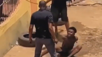 Phone Thief Flogged By Angry Nigerians