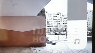 In Omsk, a man committed suicide