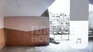In Omsk, a man committed suicide