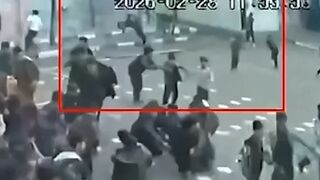 Video of a US and Israeli strike near a boys' school in Qazvin, Iran