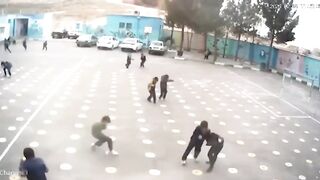 Video of a US and Israeli strike near a boys' school in Qazvin, Iran
