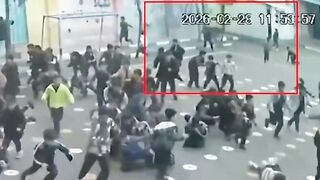 Video of a US and Israeli strike near a boys' school in Qazvin, Iran